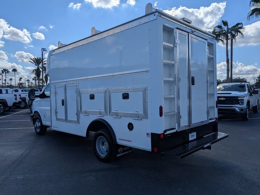 New 2025 Chevrolet Express 4500 w/ Power Convenience Package image 7