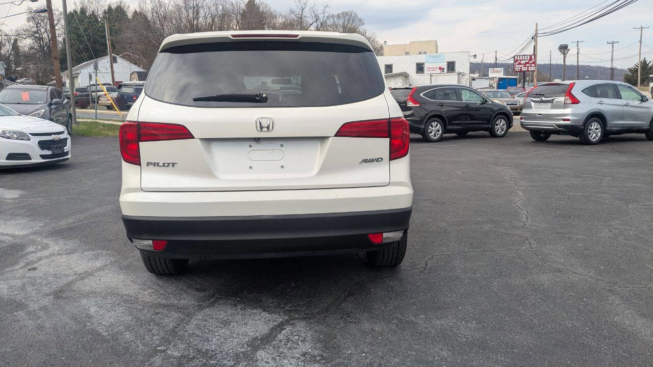 Used 2018 Honda Pilot EX image 10