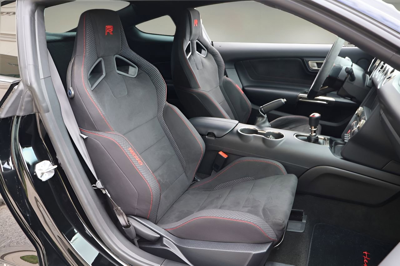 Used 2018 Ford Mustang Shelby GT350R w/ GT350R Equipment Group 920A image 13