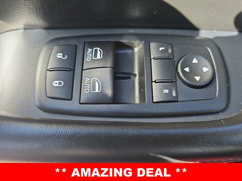 Used 2015 Dodge Challenger R/T Plus image 28