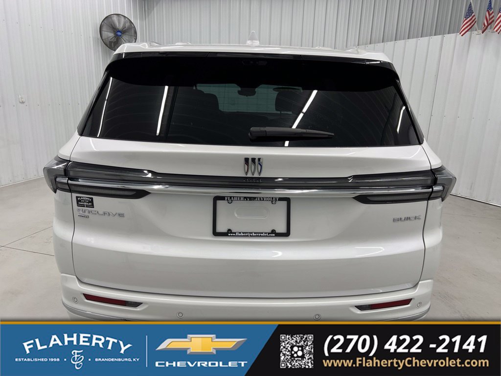 Used 2025 Buick Enclave Avenir w/ Super Cruise Package AWD/4WD image 4