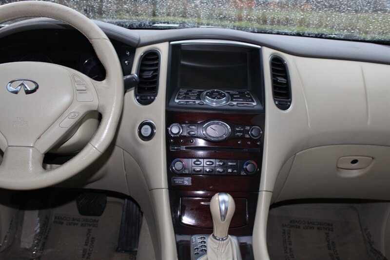 Used 2011 INFINITI EX35 Journey w/ Premium Pkg image 14