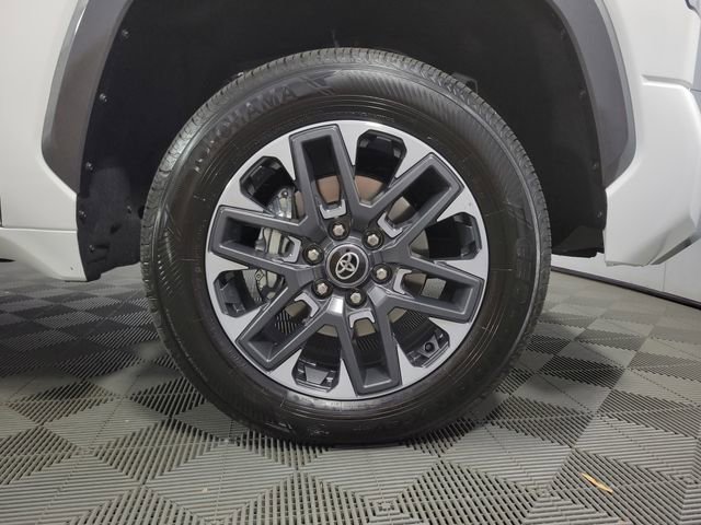 Used 2025 Toyota Tundra Limited image 11