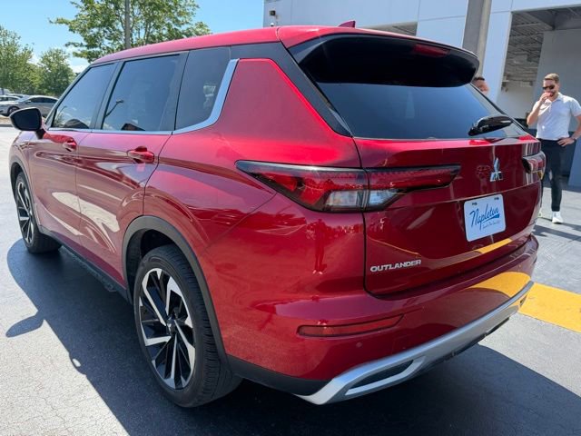 Used 2024 Mitsubishi Outlander SE Black Edition FWD image 8