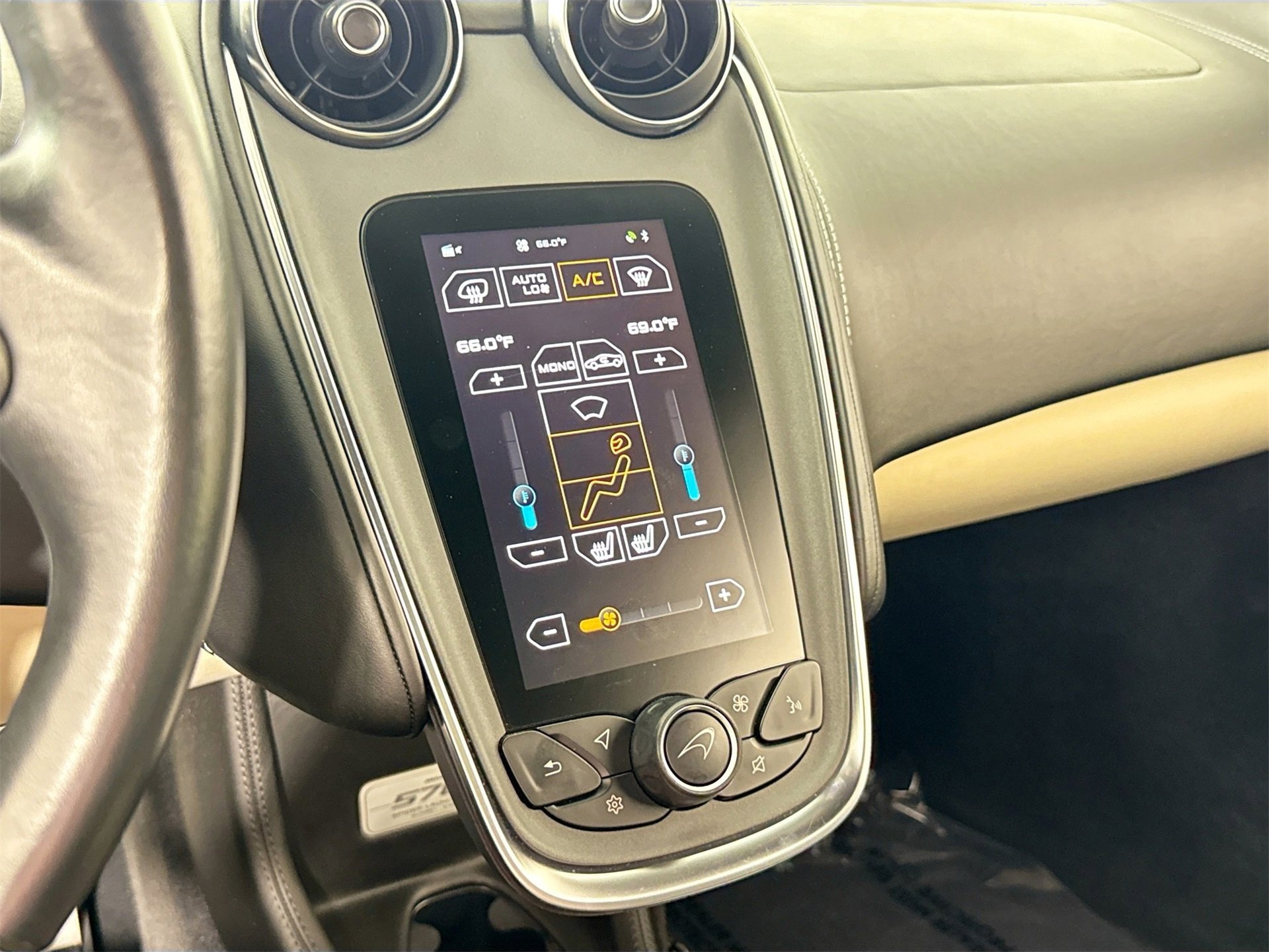 Used 2018 McLaren 570S Spider image 12