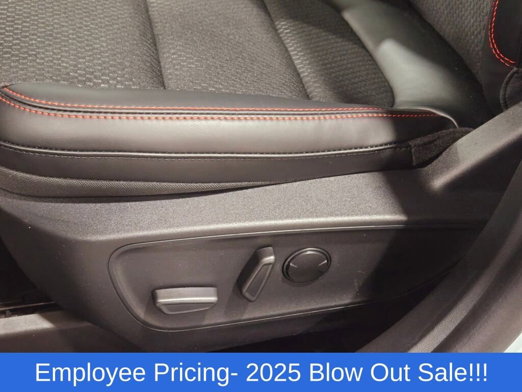 New 2025 Ford Escape ST-Line w/ Tech Pack #1 AWD/4WD image 21