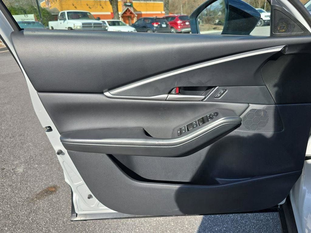 New 2026 MAZDA CX-30 AWD 2.5 S w/ Select Sport Pkg image 18