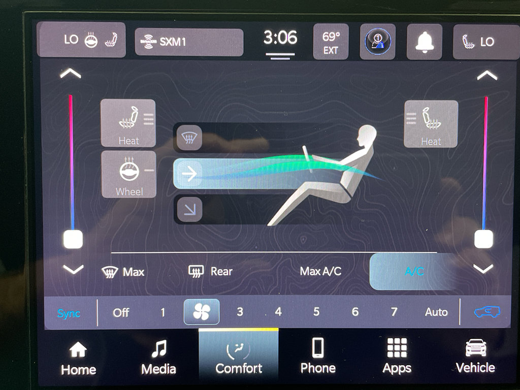 Used 2024 Jeep Grand Cherokee Altitude image 22