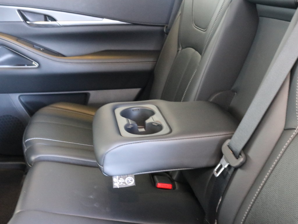 Used 2023 INFINITI QX60 Luxe w/ Performance Audio Package AWD/4WD image 34