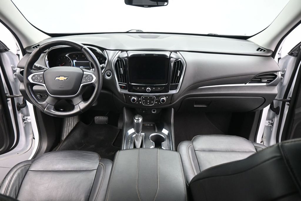 Used 2018 Chevrolet Traverse Premier w/ Driver Confidence II Package FWD image 19