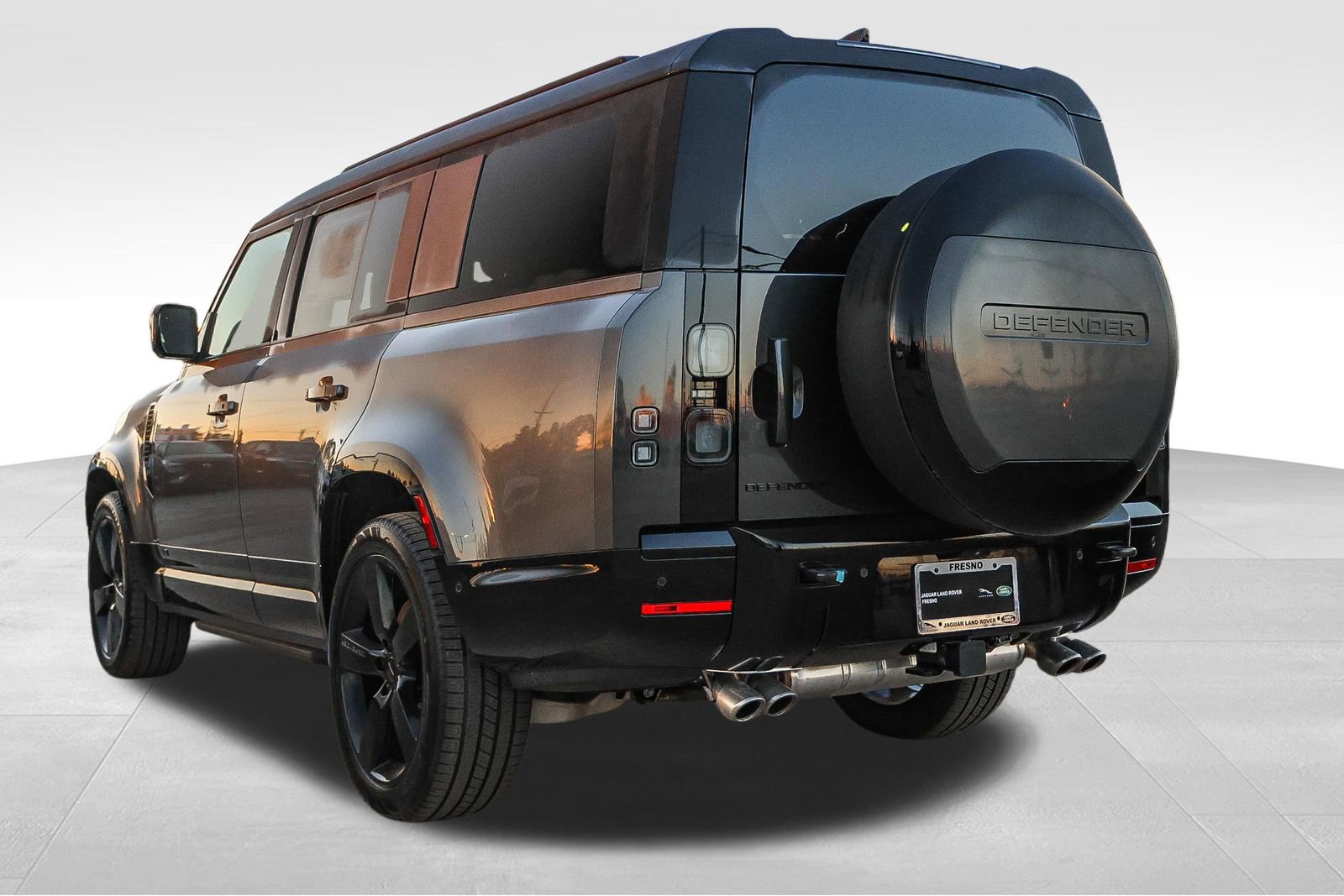 New 2026 Land Rover Defender 130 V8 AWD/4WD image 7