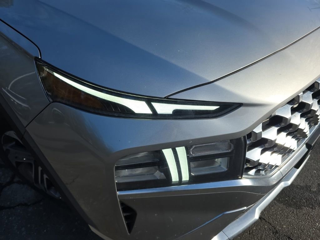 Used 2023 Hyundai Santa Fe SEL w/ Premium Package image 4