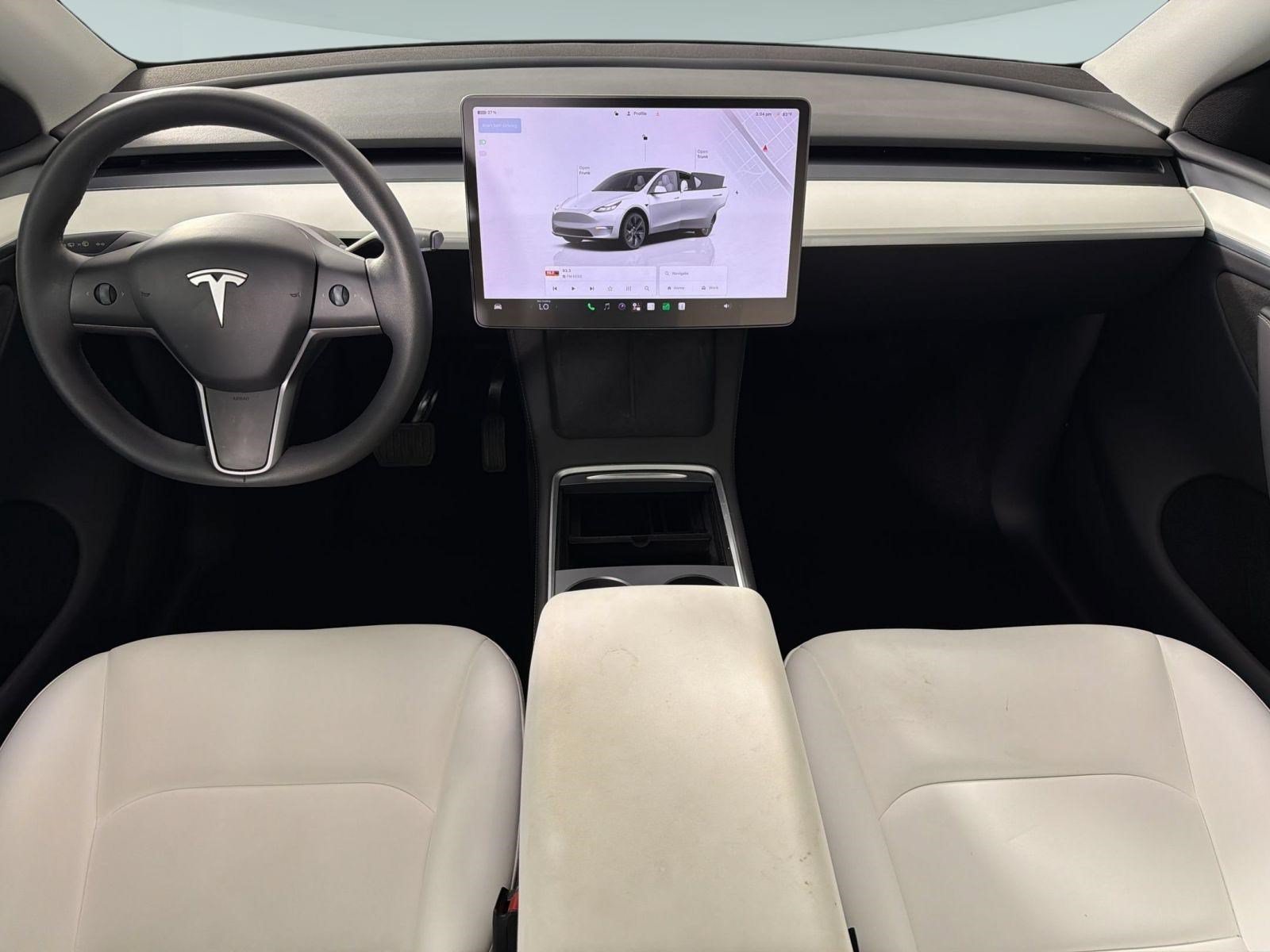 Used 2024 Tesla Model Y Long Range AWD/4WD image 16