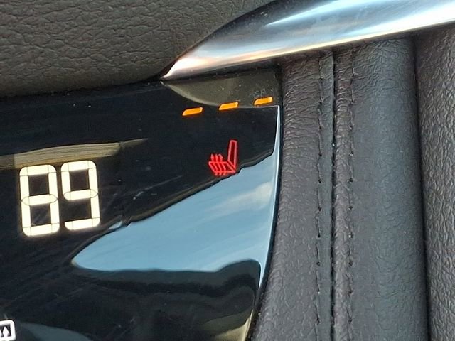 Certified 2025 Cadillac XT5 Premium Luxury image 24