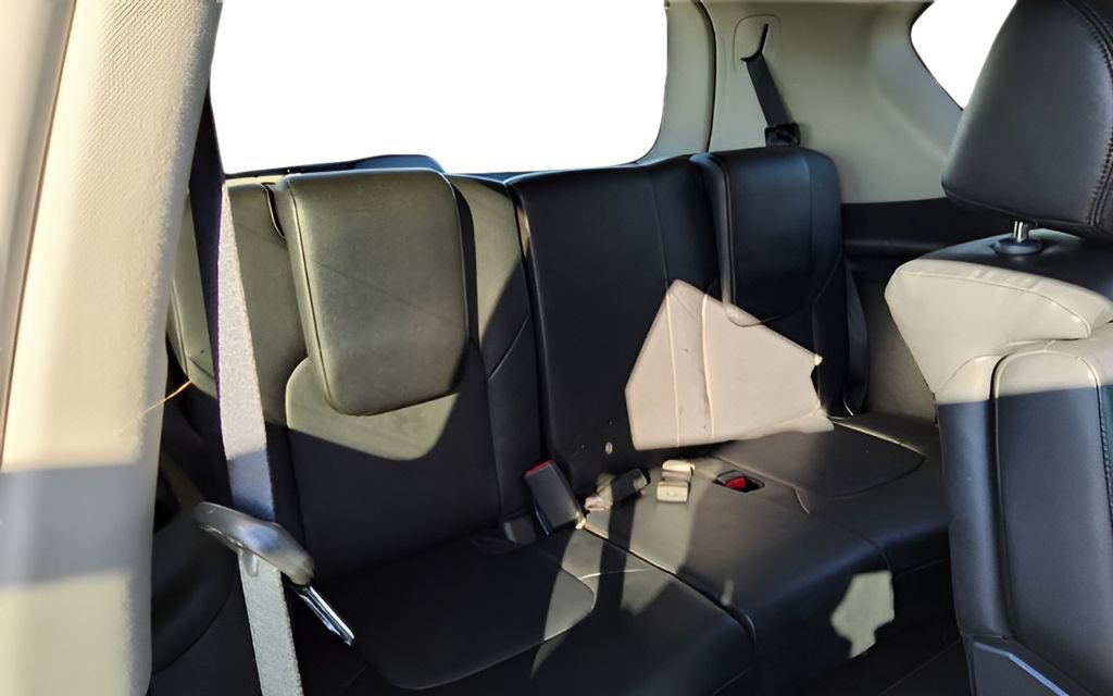 Used 2024 Nissan Armada SL AWD/4WD image 32