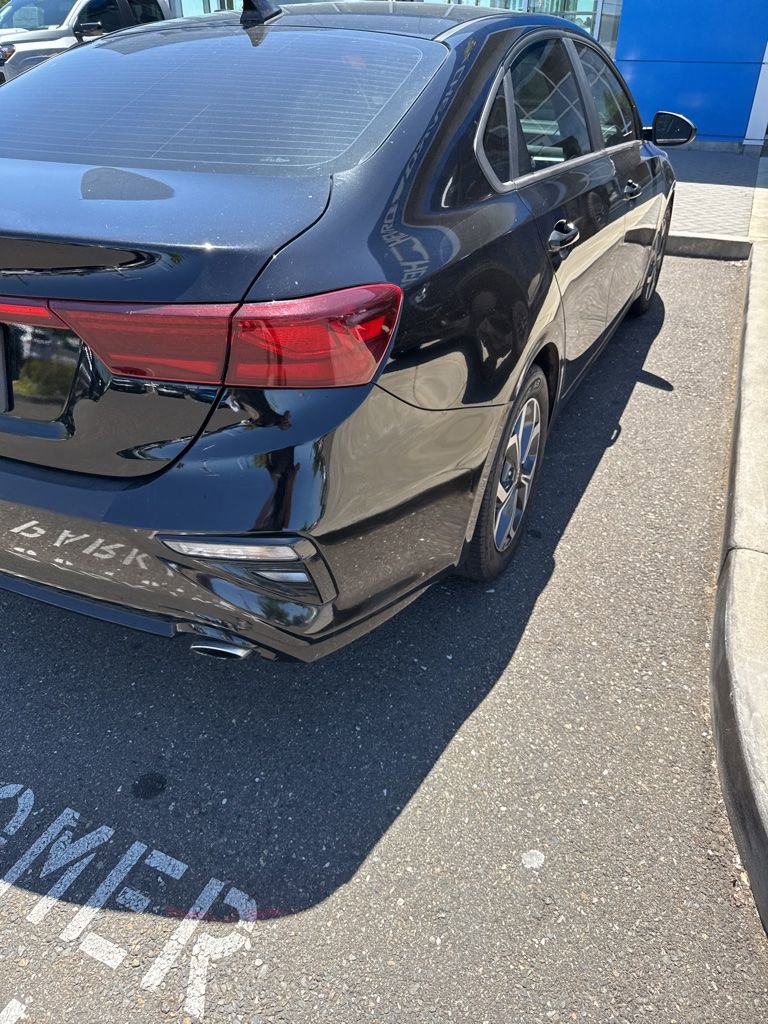 Used 2019 Kia Forte LXS FWD image 14