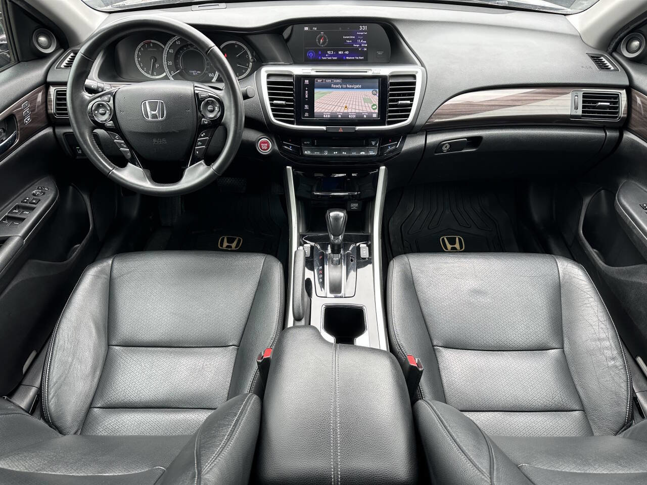 Used 2017 Honda Accord Touring image 15