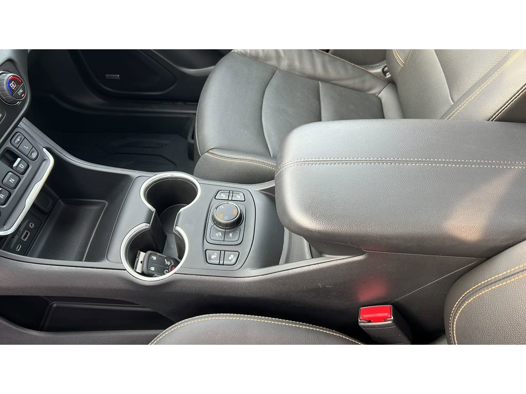 Used 2021 GMC Terrain SLT w/ Infotainment Package II image 12