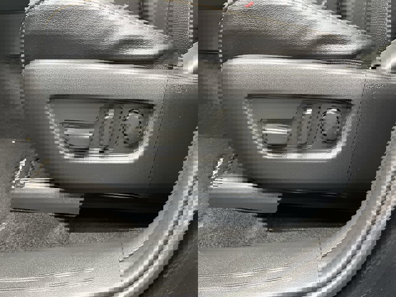 Certified 2025 MAZDA CX-90 3.3 Turbo w/ Premium Sport Pkg image 17