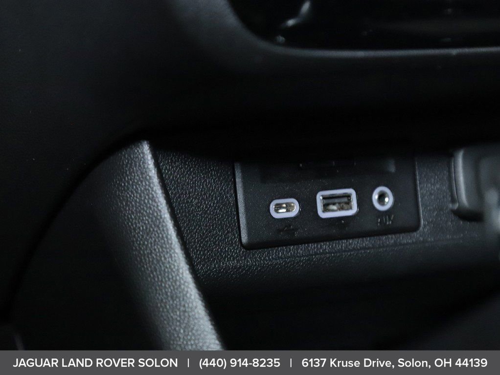 Used 2020 Buick Encore GX Essence w/ Experience Buick Package image 27