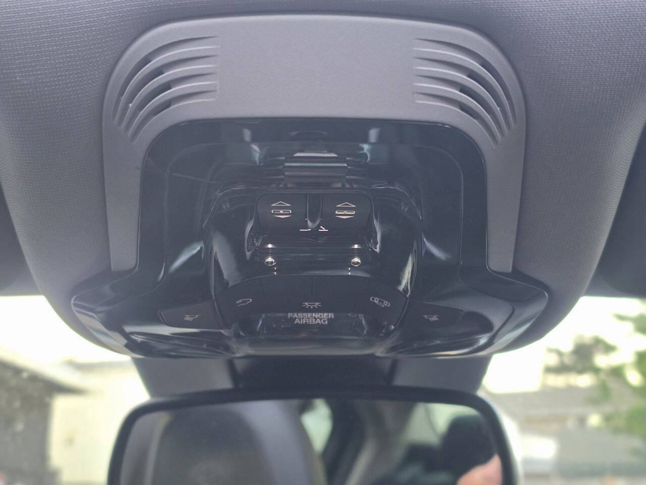 Used 2018 Alfa Romeo Giulia RWD image 43