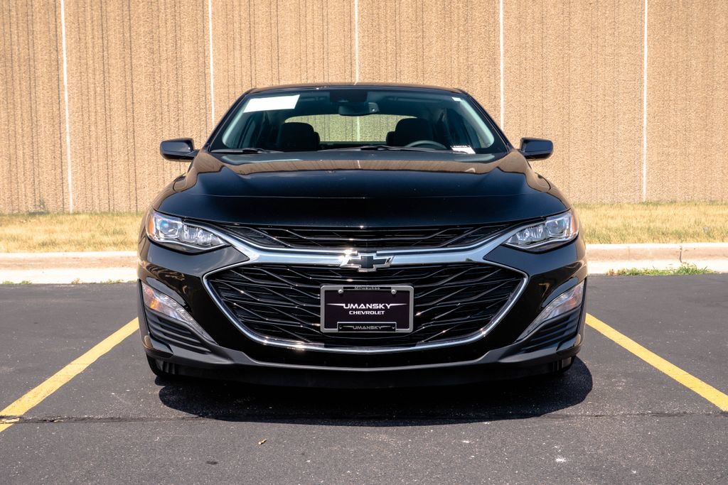 Used 2023 Chevrolet Malibu LT w/ Midnight Edition FWD image 3