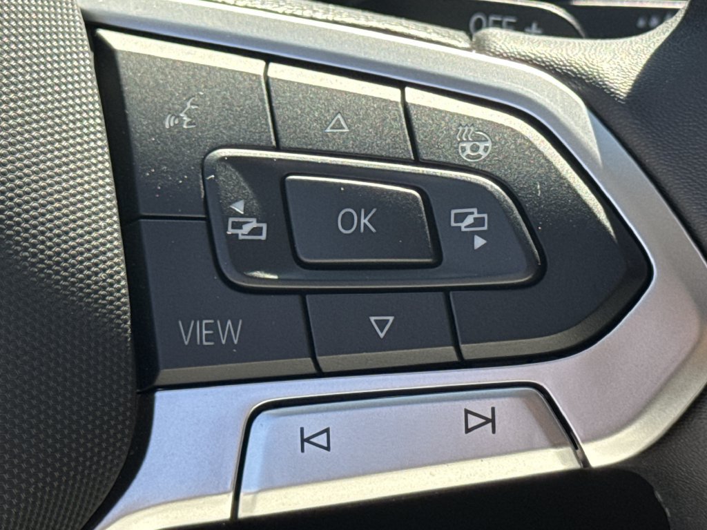 Used 2024 Volkswagen Atlas Peak Edition SE AWD/4WD image 26