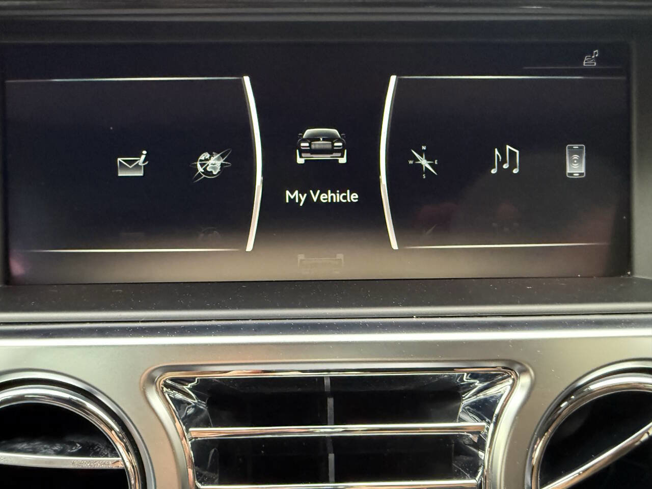 Used 2018 Rolls-Royce Dawn image 61