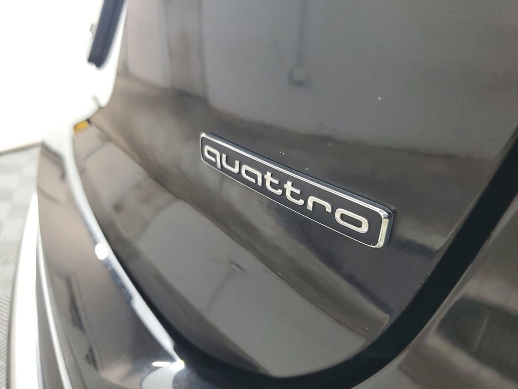 Used 2023 Audi Q4 e-tron Premium Plus w/ Premium Plus AWD/4WD image 7