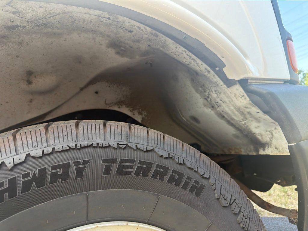 Used 2015 Chevrolet Express 4500 RWD image 13