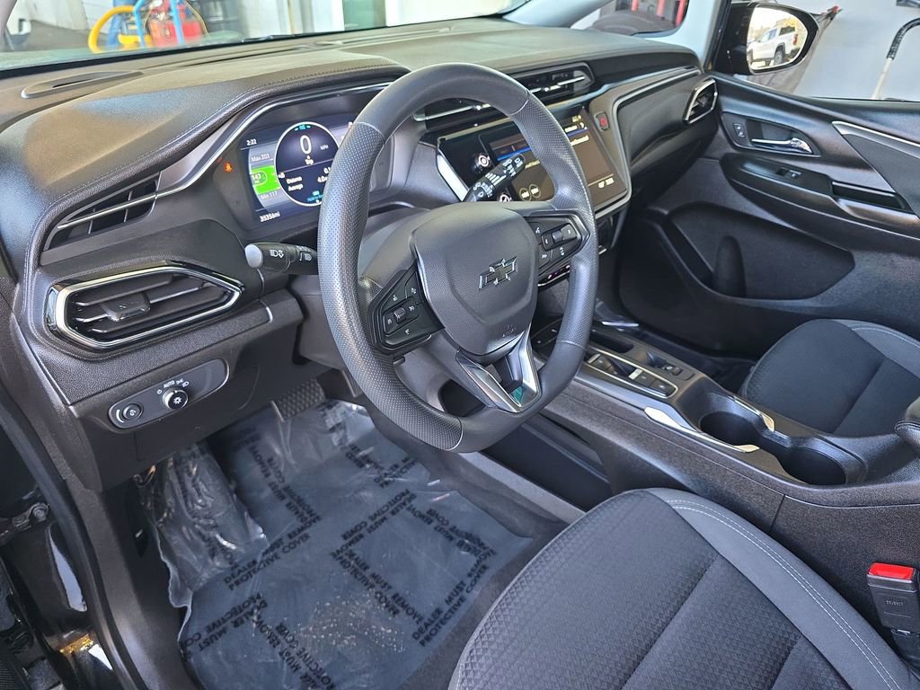 Certified 2023 Chevrolet Bolt LT w/ Driver Confidence Package image 11