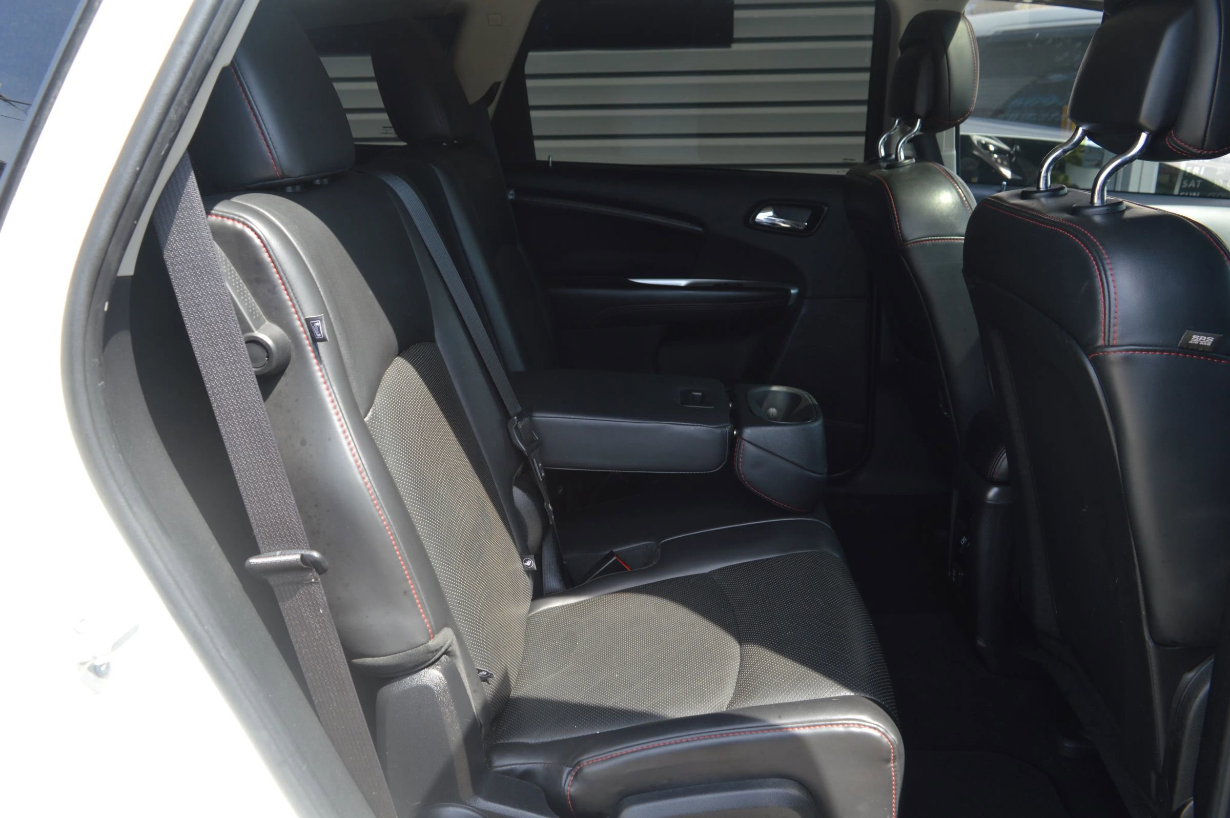 Used 2015 Dodge Journey R/T w/ Flexible Seating Group image 19