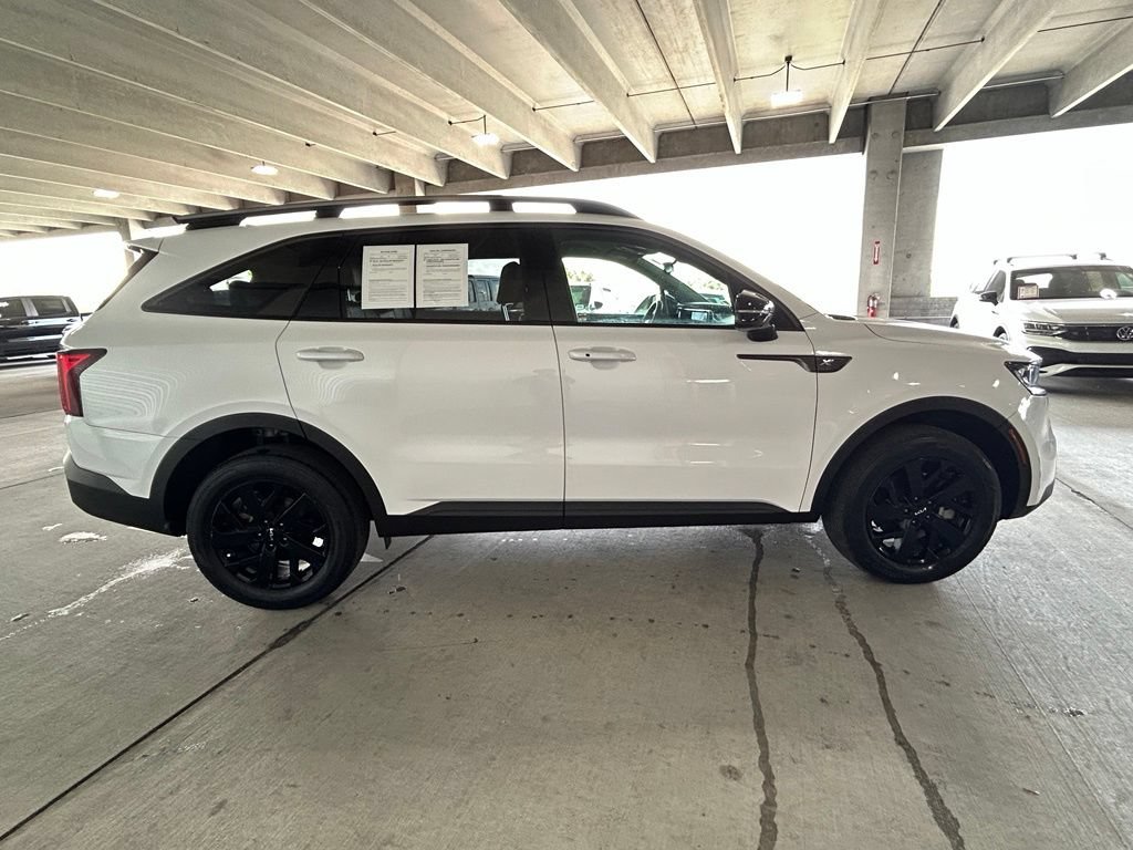 Used 2023 Kia Sorento S AWD/4WD image 6