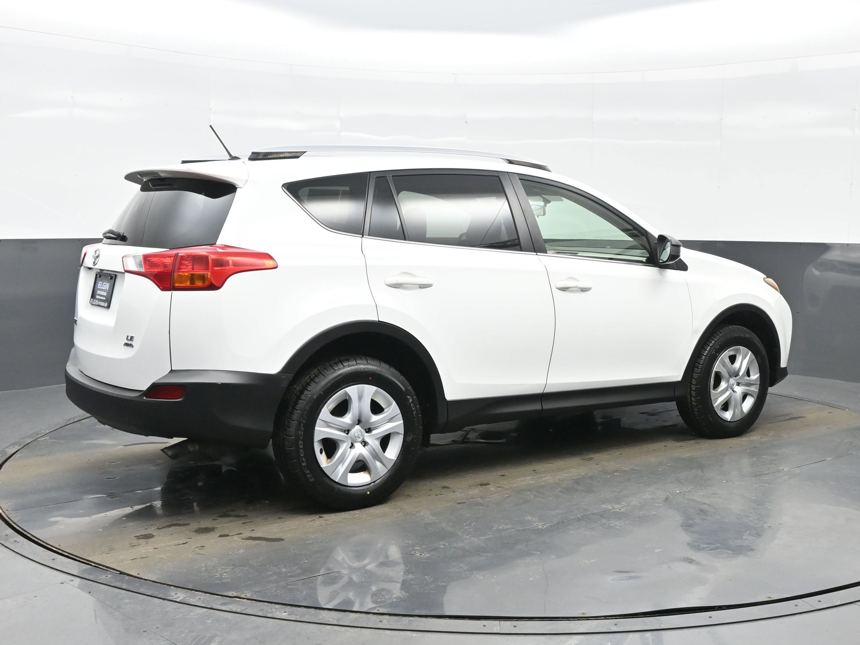 Used 2014 Toyota RAV4 LE image 6