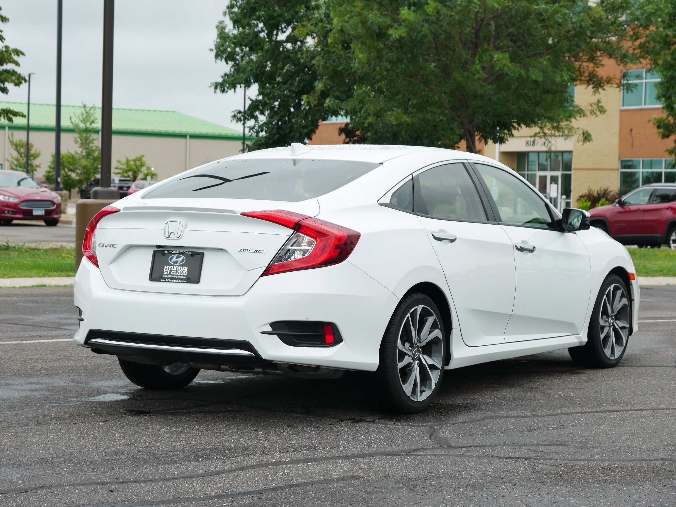 Used 2019 Honda Civic Touring image 5