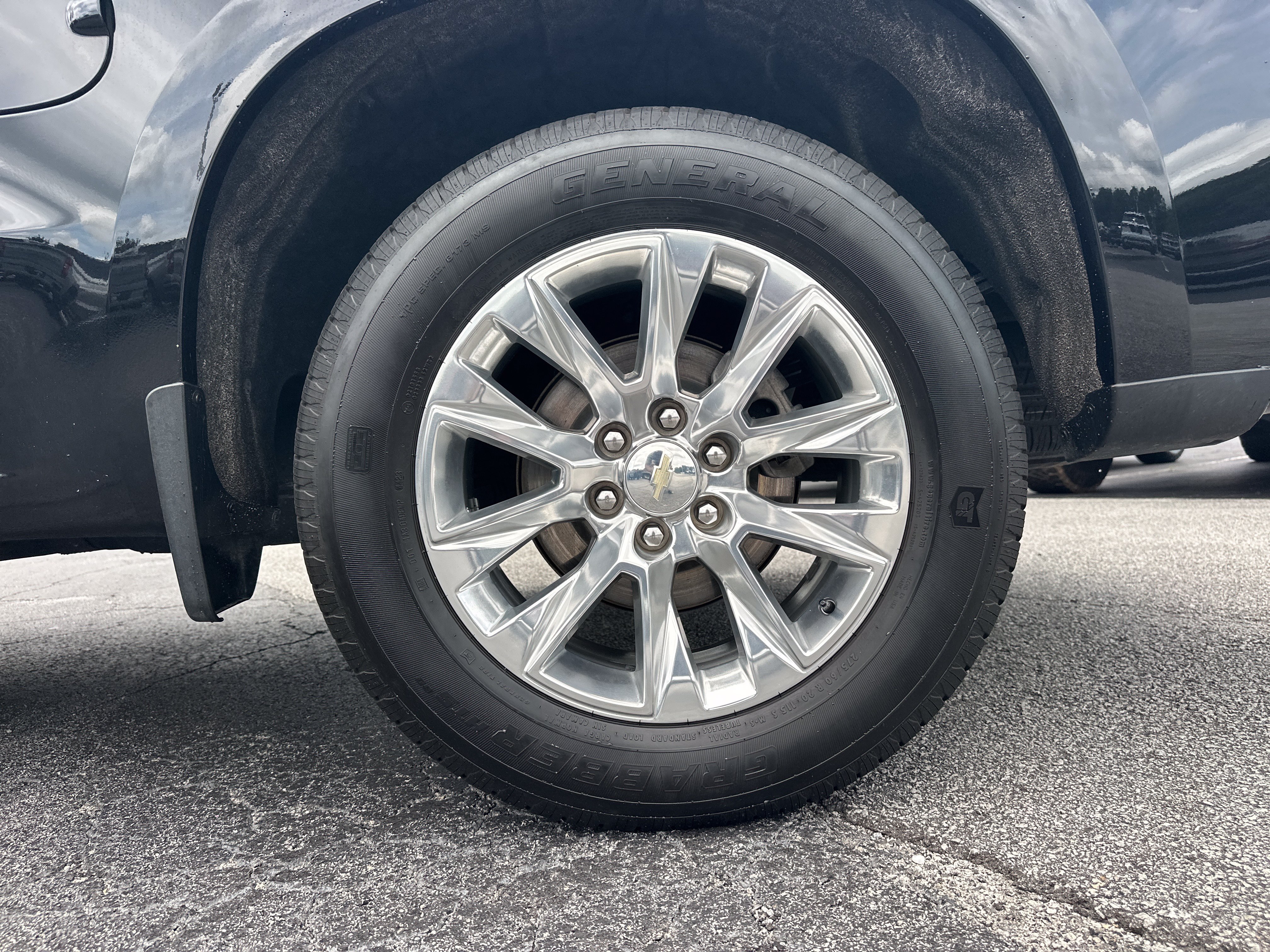 Used 2021 Chevrolet Silverado 1500 LTZ RWD image 19