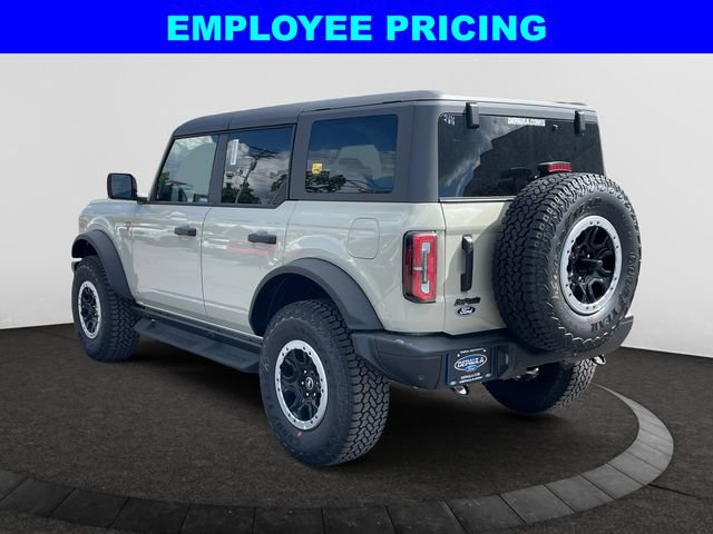New 2026 Ford Bronco Badlands w/ Sasquatch Package AWD/4WD image 3