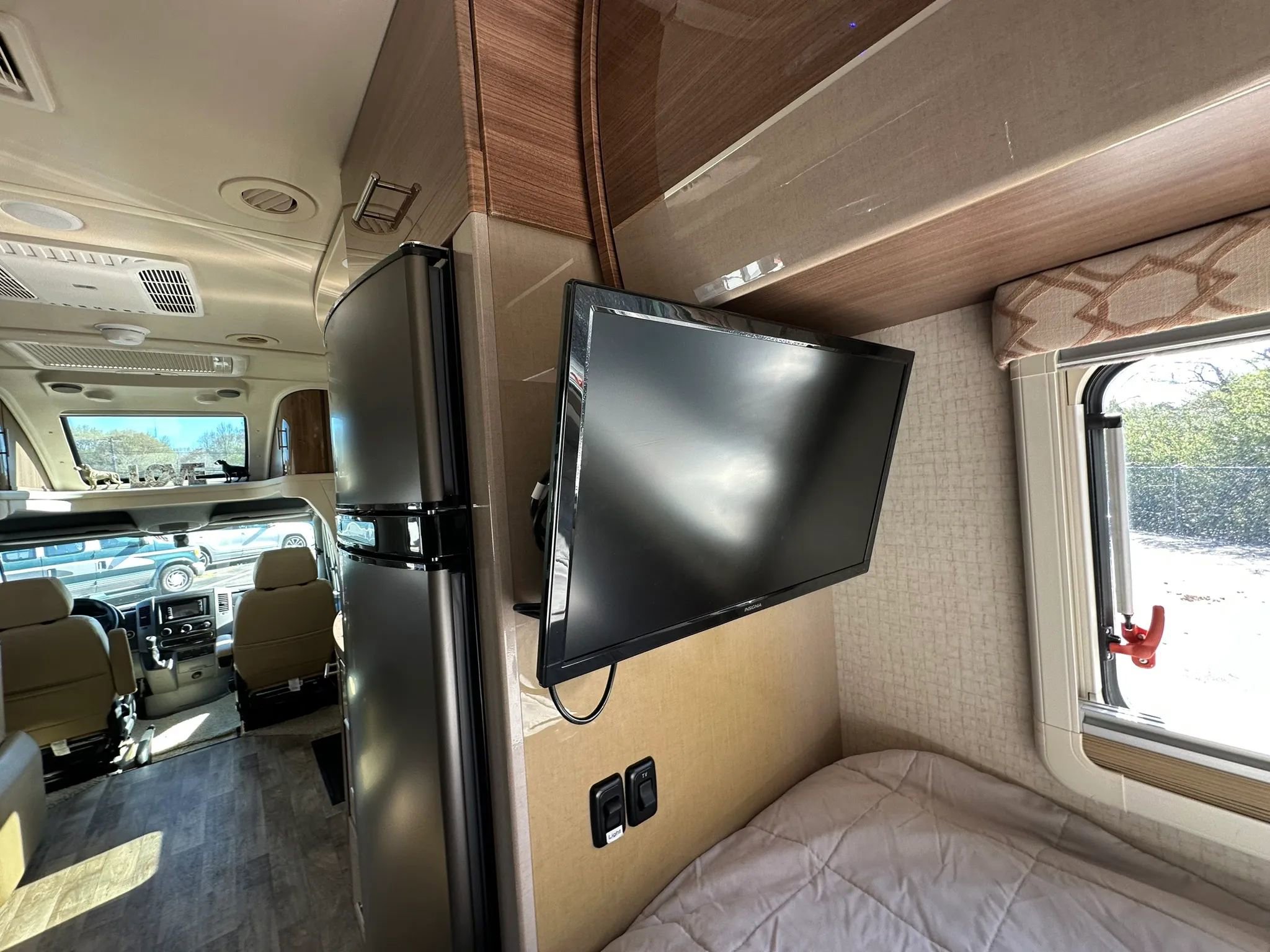 Used 2016 Mercedes-Benz Sprinter 3500 image 24