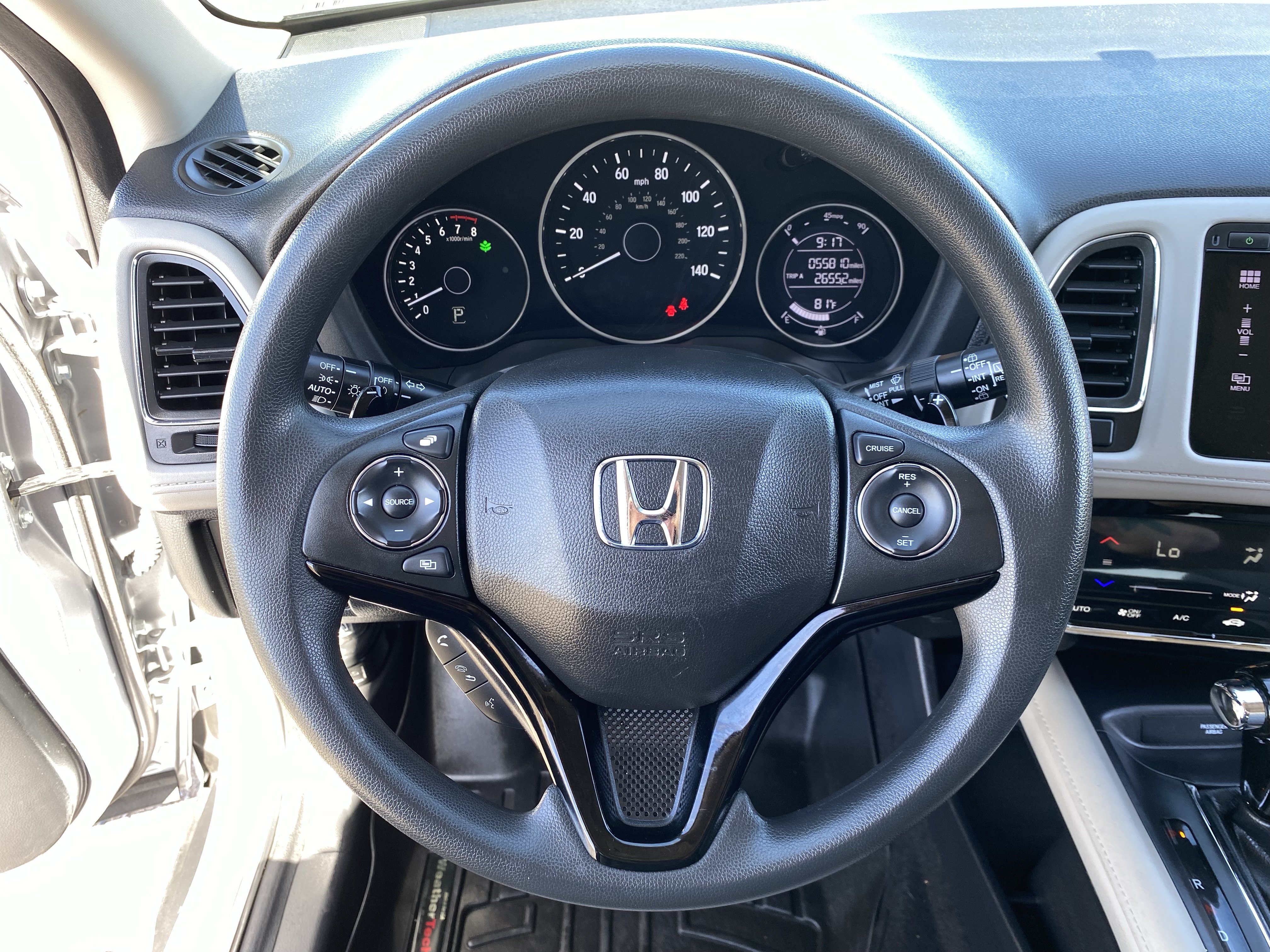 Used 2018 Honda HR-V EX image 27