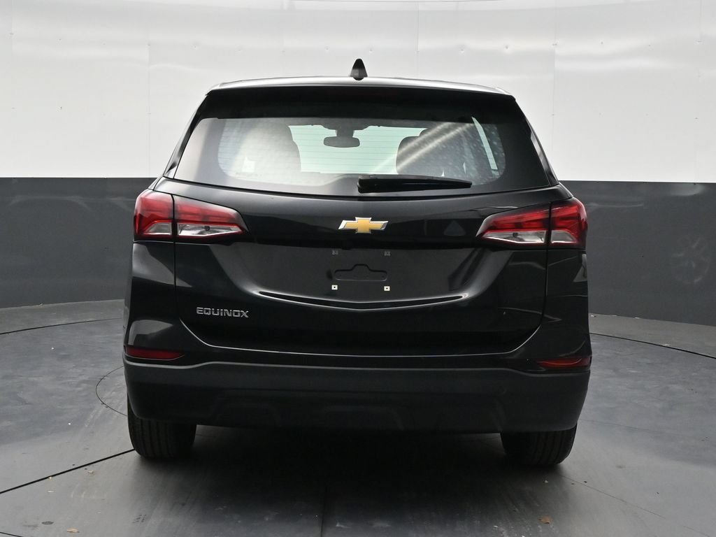 Used 2024 Chevrolet Equinox LS FWD image 4