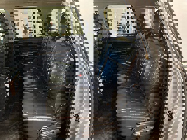 Used 2023 Ford Expedition Max XLT image 11