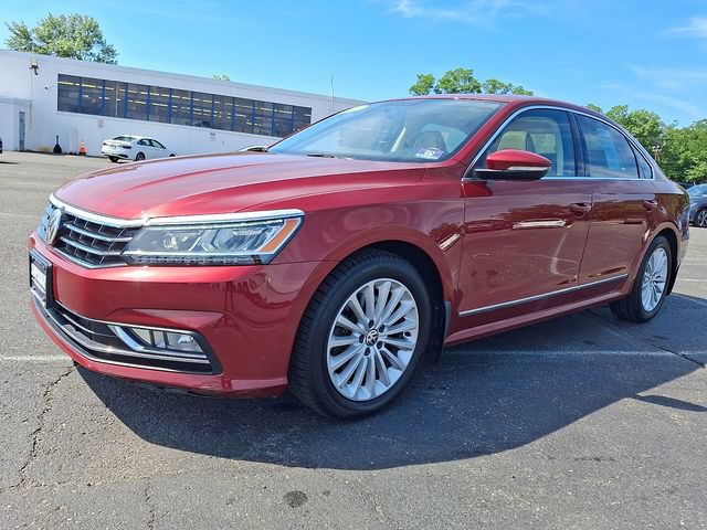 Used 2017 Volkswagen Passat 1.8T SE w/ SE Lighting Package FWD image 3