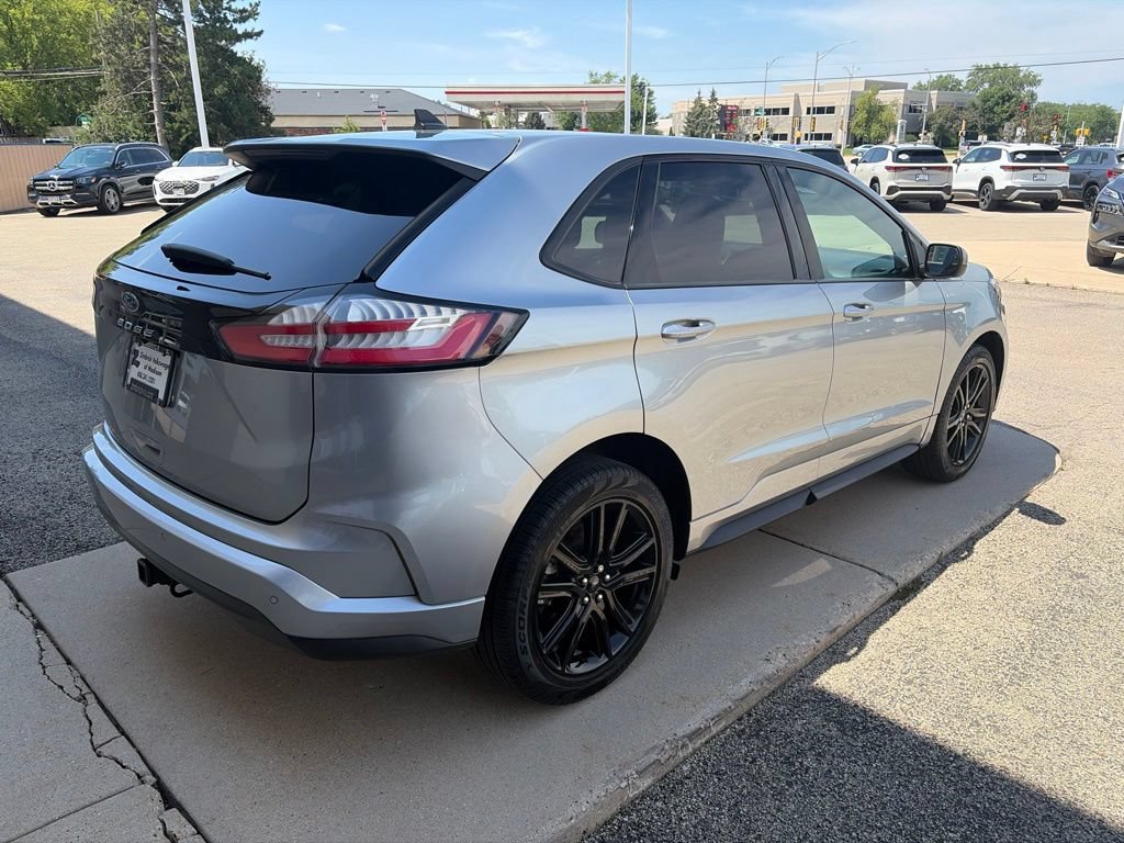 Used 2023 Ford Edge ST-Line w/ Class II Trailer Tow Package AWD/4WD image 8