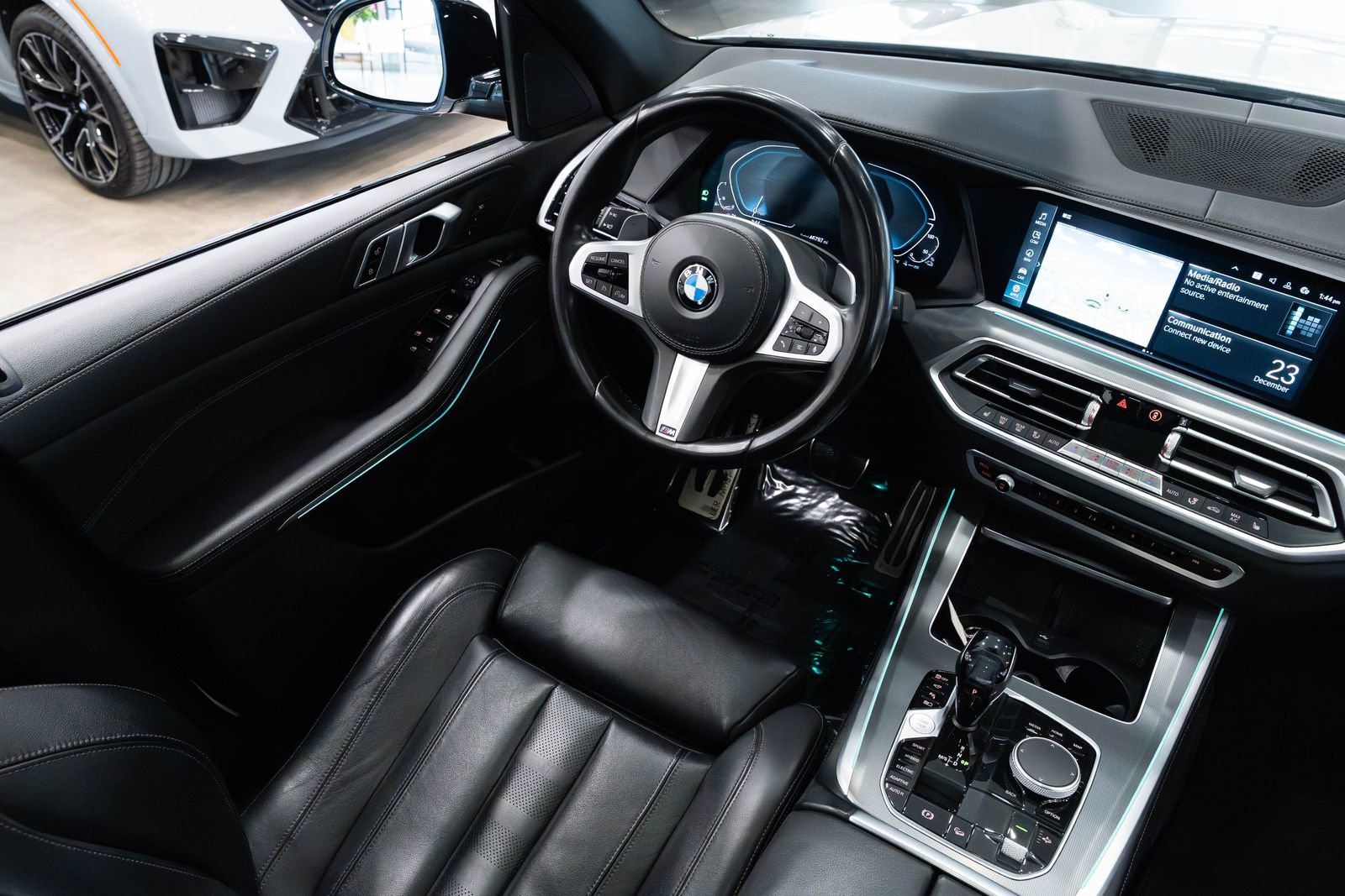 Used 2021 BMW X5 xDrive45e w/ M Sport Package image 10