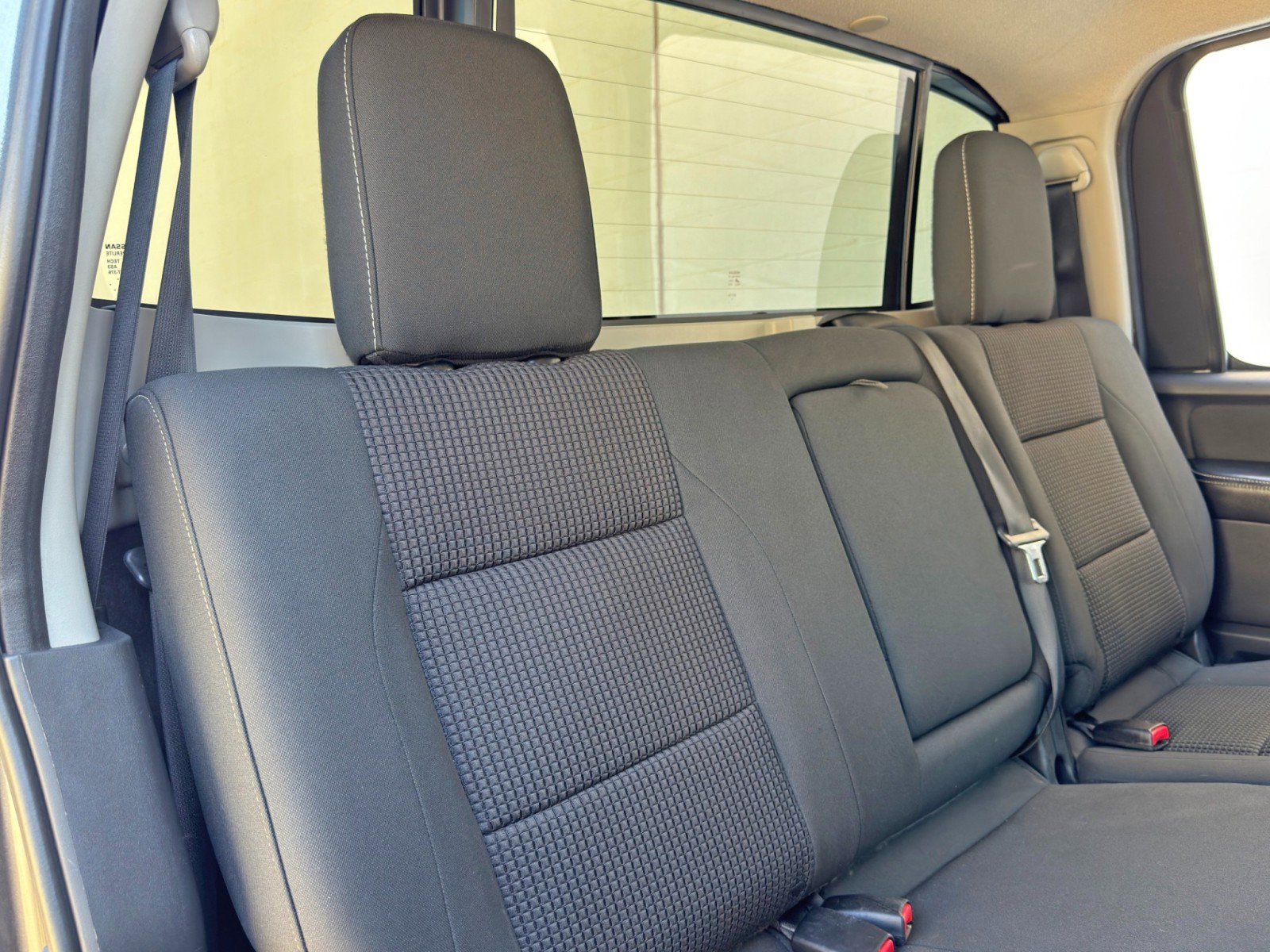 Used 2015 Nissan Titan PRO-4X AWD/4WD image 34
