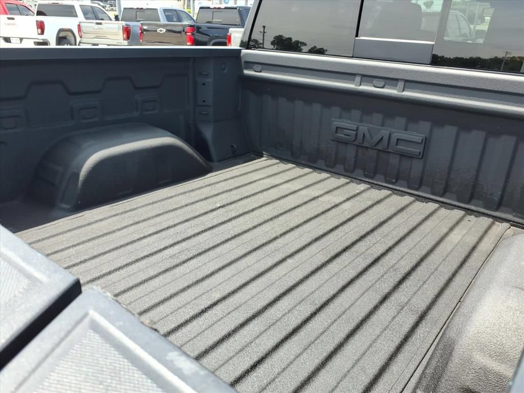 Used 2024 GMC Sierra 1500 SLT w/ SLT Premium Package AWD/4WD image 16