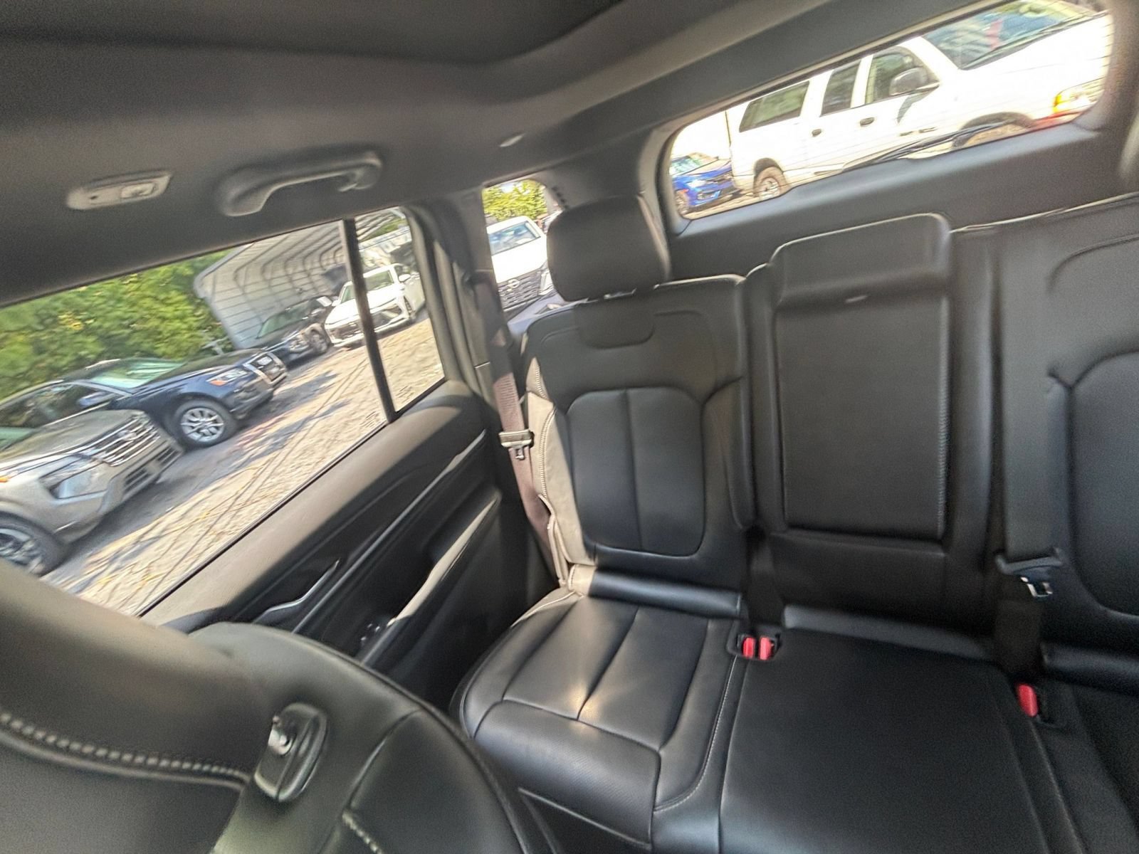 Used 2026 Jeep Grand Cherokee Limited AWD/4WD image 39