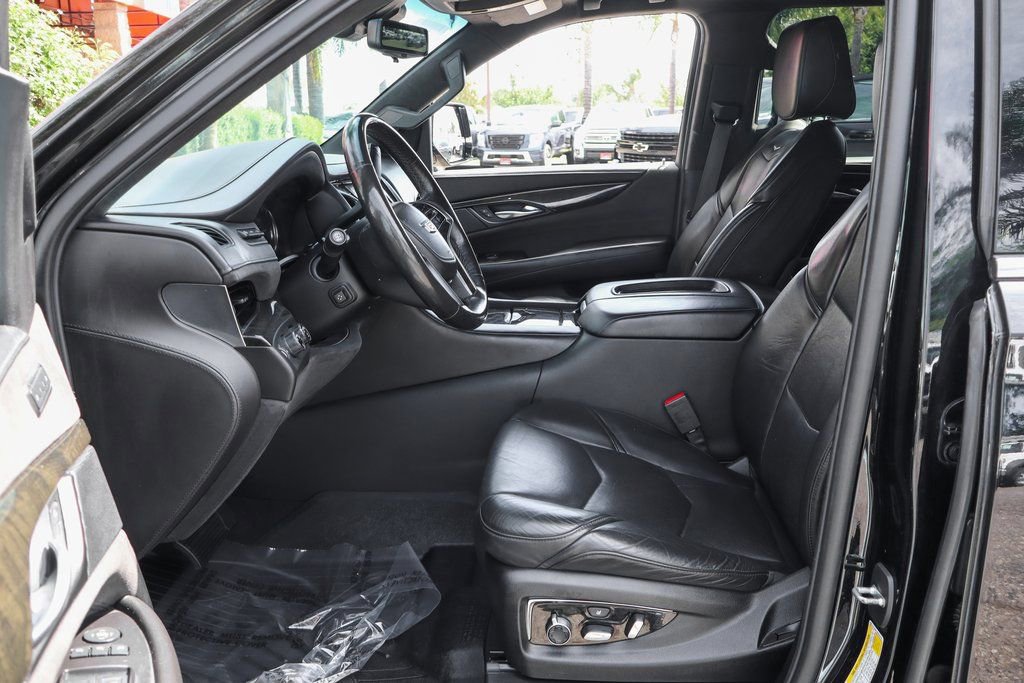 Used 2019 Cadillac Escalade Platinum image 19
