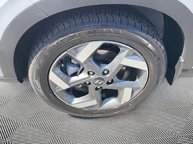 New 2026 Hyundai Venue SEL FWD image 30