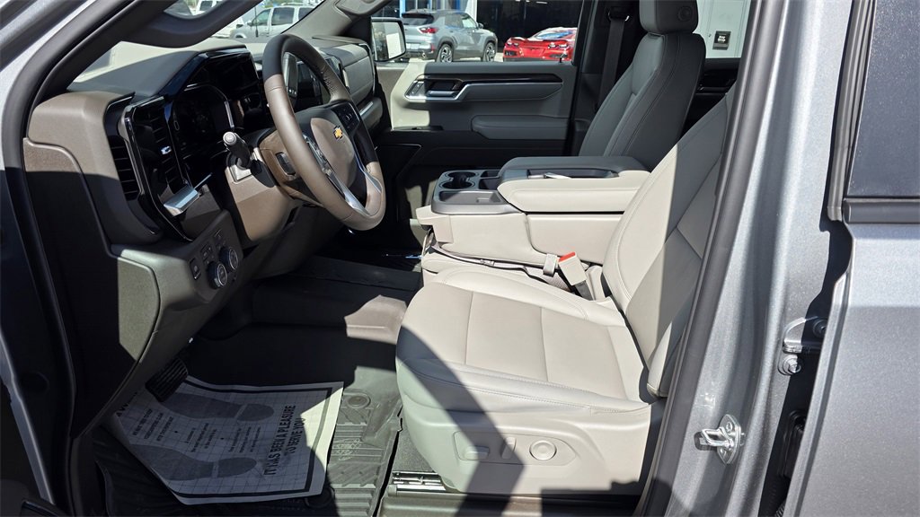 New 2026 Chevrolet Silverado 1500 LT image 16